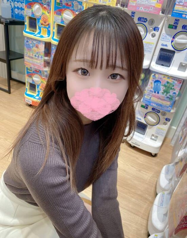 FC2 PPV 3339581 [18 years old / minor years] A slender and inexperienced 18-year-old cute girl is presented to friends. Last work. leaked image 