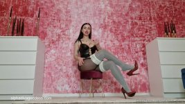 Alpha Diva - Gooner for legs and nylons.jpg
