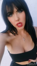 Young Goddess Kim - Open wide ashtray bitch!.jpg