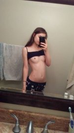 Pizzagirl Yaker2000 (2).jpg